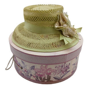 Vintage Church Green Straw Hat w/ Flower & Hat Box – Elegant Floral Style Retro